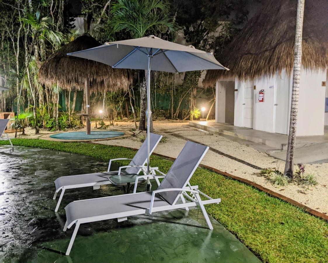 2-Bedroom Condo By The Jungle W/ Swimming Pool بويرتو موريلوس المظهر الخارجي الصورة