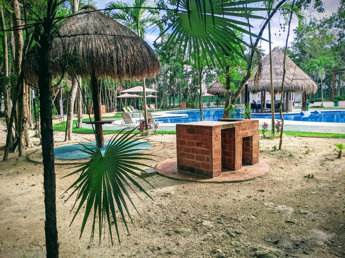 2-Bedroom Condo By The Jungle W/ Swimming Pool بويرتو موريلوس المظهر الخارجي الصورة
